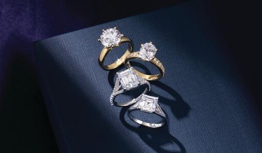 The Ultimate Engagement Ring Buying Guide for First-Time Shoppers