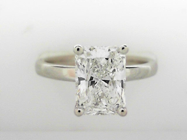 Lab Diamond Engagement Ring